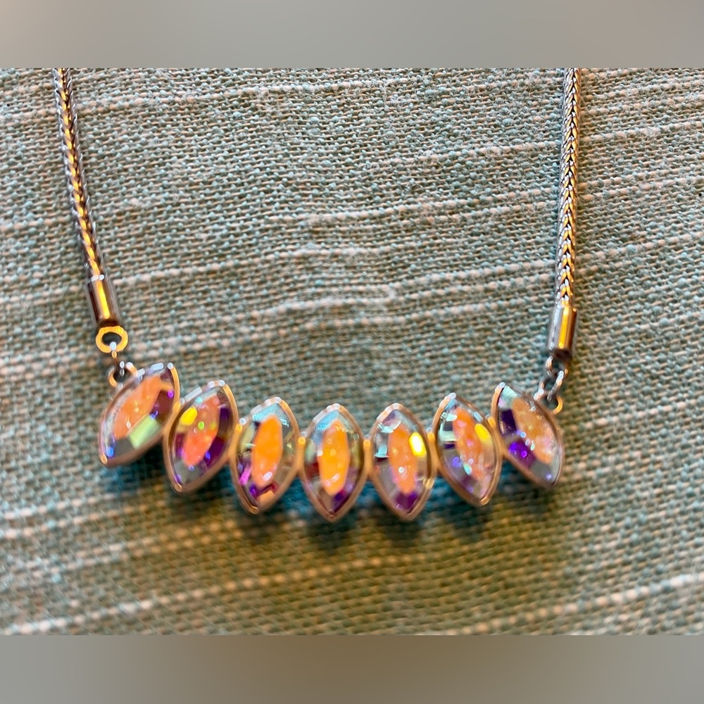 TOUCHSTONE CRYSTAL Marquis Necklace
15-18 inches adjustable EUC - Picture 4 of 9